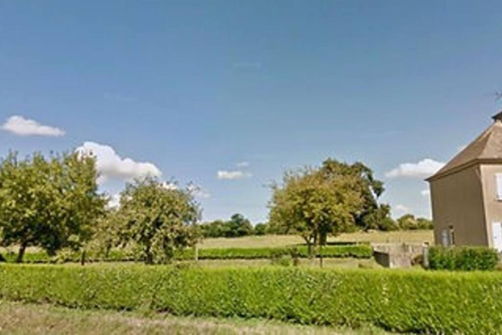 Gite Spacieux Et Chaleureux Sainte-Mere-Eglise Exterior photo